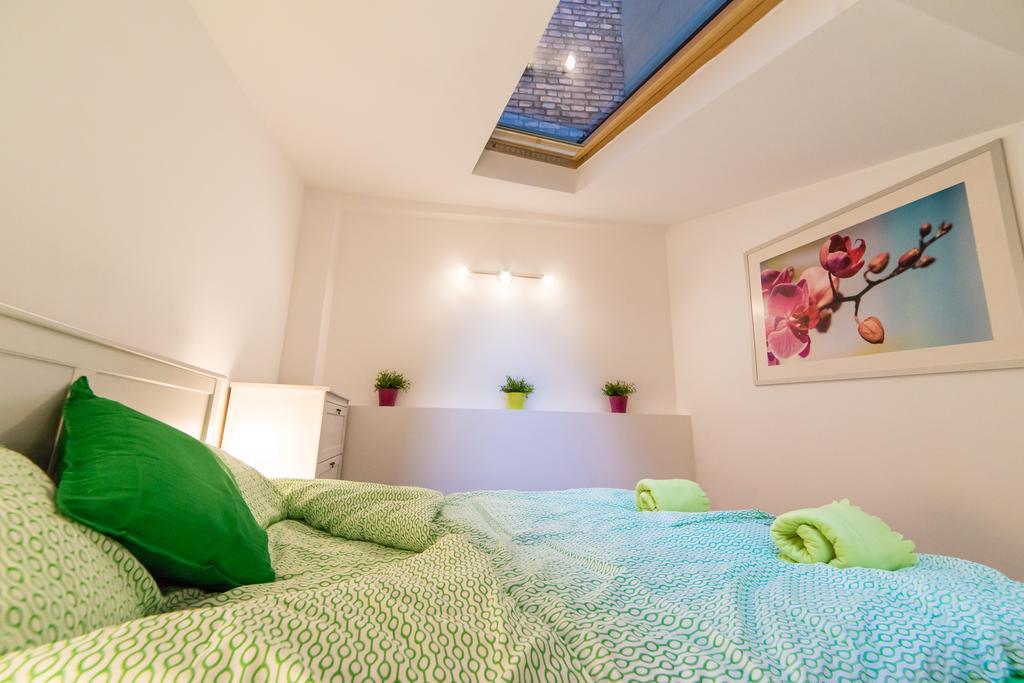Quiet & Cosy Apt In The Heart Of Old Cracow Краков Экстерьер фото