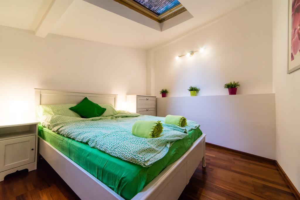 Quiet & Cosy Apt In The Heart Of Old Cracow Краков Экстерьер фото